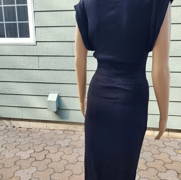 BLACK DRESS - Picture 4 of 7